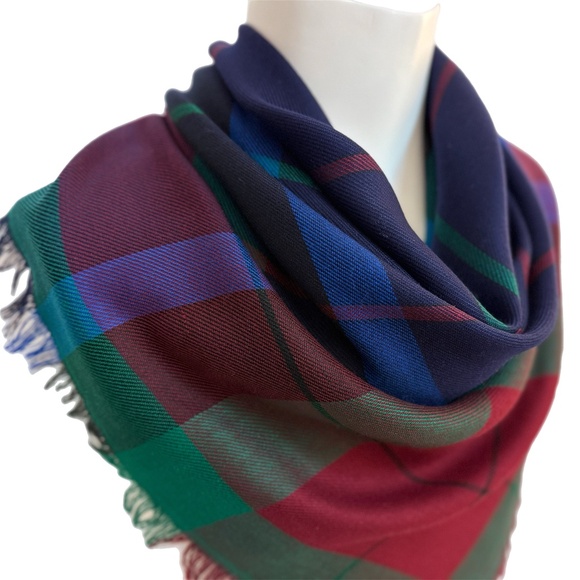🇯🇵 Vera Tartan Plaid Square Scarf – Made in Japan – Acrylic with Fringe - Picture 3 of 12